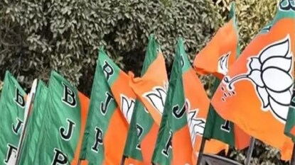 এখনও ৪ আসনে নাম ঘোষণা হল না বিজেপির এখনও ৪ আসনে নাম ঘোষণা হল না বিজেপির