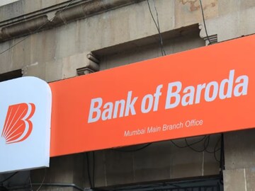 Bank Of Baroda-য় ৭৭৭ দিন মেয়াদে Fixed Deposit করছেন? কত রিটার্ন মিলবে দেখুন