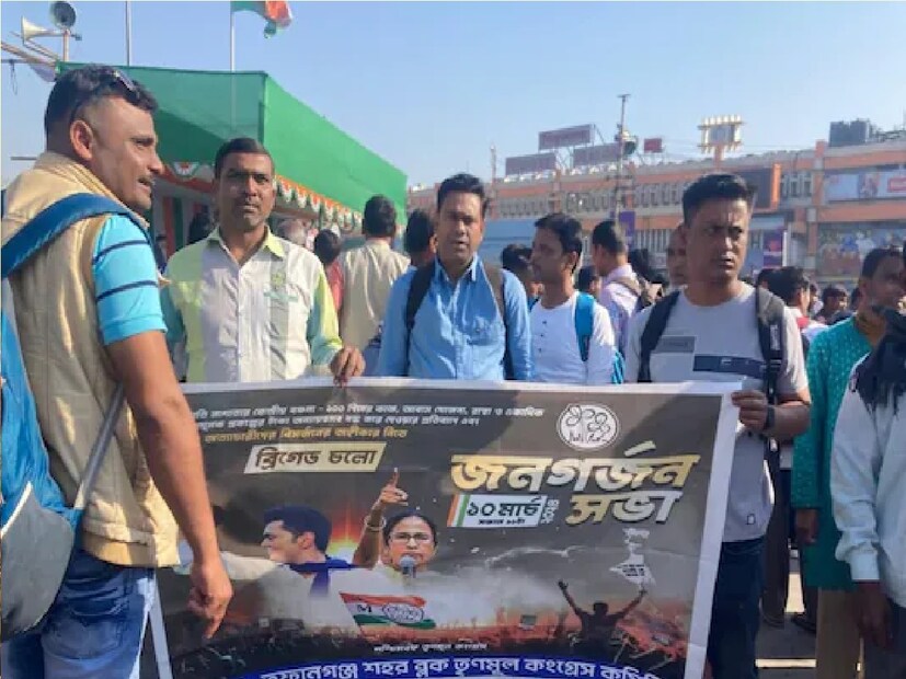 *কলকাতাতে রাতের তাপমাত্রা একটু কমেছে। দিনভর পরিষ্কার আকাশ। বেলা বাড়ার সঙ্গে সঙ্গে গরম বেড়েছে। আগামী ২৪ ঘণ্টায় তাপমাত্রায় কোনও উল্লেখযোগ্য পরিবর্তন নেই। ফাইল ছবি। 