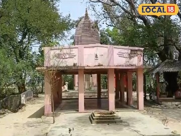 শ্মশানের সামনে রহস্যফাঁস