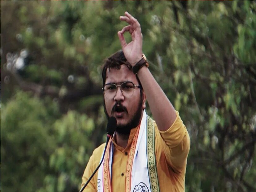২ মে বৃহস্পতিবার পূর্ব মেদিনীপুর জেলার জেলাশাসকের কাছে নিজের মনোনয়নপত্র জমা দেন দেবাংশু ভট্টাচার্য। আর মনোনয়নপত্রের সঙ্গে দেবাংশুর হলফ নামায় উঠে এসেছে সম্পত্তির বিবরণ। আর তাতেই দেখা যাচ্ছে ভোট লড়তে দেবাংশুর বড় ভরসা বন্ধুরা।