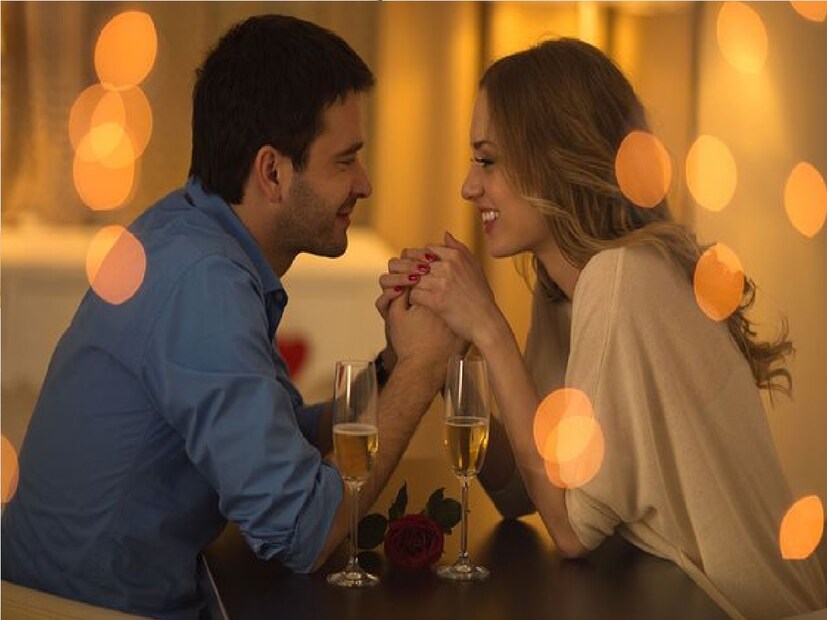 *দেহ-মনের সঙ্গে খাবারের সরাসরি সম্পর্ক রয়েছে। ভুল খাবার খেলে মন থেকে মিলনের ইচ্ছা চলে যেতে পারে। প্রযুক্তি নিয়ে দারুণ ব্যস্ততাও যৌনতার প্রতি অনাগ্রহের কারণ। তাই সময়মতো প্রযুক্তি ত্যাগ করুন। সংগৃহীত ছবি। 