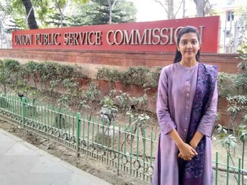 UPSC টপার থেকে অনলাইন অনুপ্রেরণা,আইএএস সৃষ্টি দেশমুখের রেজাল্টই তাঁর হয়ে কথা বলে