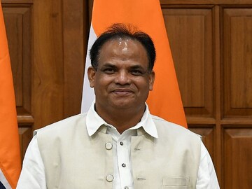 মোদির সফরের আগে জন বারলার মানভঞ্জনে তৎপর পদ্ম শিবির