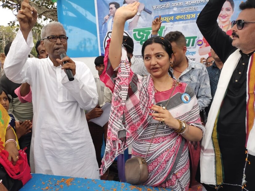 জুন মালিয়া- মেদিনীপুর থেকে নির্বাচনে দাঁড়িয়ে দিলীপ ঘোষের জেতা আসনেই বিজেপি প্রার্থী অগ্নিমিত্রা পালকে হারিয়ে জিতে গেলেন তৃণমূল প্রার্থী এবং অভিনেত্রী।