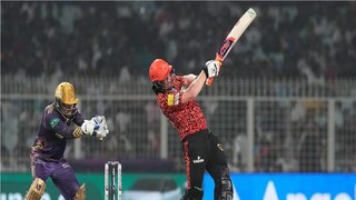 গ্রুপ পর্বে হায়দরাবাদের বিরুদ্ধে রুদ্ধশ্বাস ম্যাচে ৪ রানে জিতেছিল কেকেআর। তবে প্লেঅফের ম্যাচ  সম্পূর্ণ আলাদ। জয়ের বিষয়ে নাইটরা আত্মবিশ্বাসী। তবে সানরাইজার্সের বিধ্বংসী ব্যাটিং একটু হলেও চিন্তায় রেখেছে কেকেআরকে।