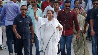 লক্ষ্য মহিলা ভোট ! আজ ময়দানে মমতা-অভিষেক লক্ষ্য মহিলা ভোট ! আজ ময়দানে মমতা-অভিষেক