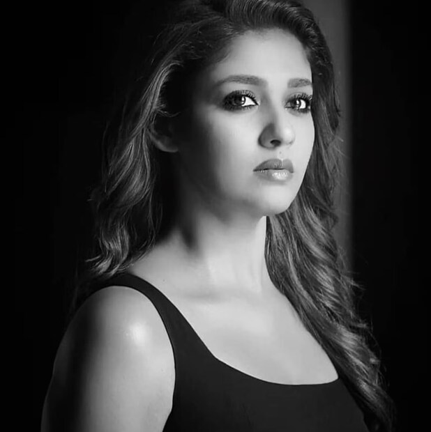 পার্টটাইম মডেল হিসেবে ক্যারিয়ার শুরু করেন নয়নতারা। টিভি সঞ্চালক হিসেবেও কাজ করেছেন। সেখান থেকে সুপারস্টার। এই দীর্ঘ যাত্রাপথের মতোই নয়নতারার জীবনও রোমাঞ্চকর। ওঠাপড়ায় ভরা। গত ২০ বছর ধরে দক্ষিণ ভারতের ফিল্ম ইন্ডাস্ট্রিতে দাপটের সঙ্গে কাজ করছেন। সম্প্রতি মাতিয়েছেন বলিউডও। কাজ করেছেন শাহরুখের বিপরীতে ‘জওয়ান’ সিনেমায়।    
