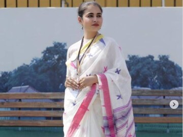 তাসকীন খান এখন ব্যস্ত আইএএস অফিসার