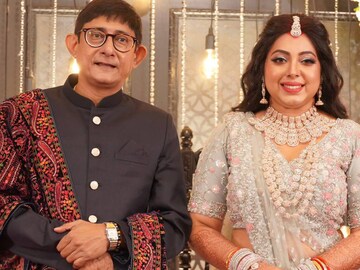 বিছানায় ফুলের ছড়াছড়ি! কাঞ্চন-শ্রীময়ীর আদুরে যাপন... হানিমুনের মুহূর্তরা ফাঁস