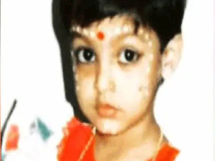 'আশিক বানায়া আপনে' ছবিতে ইমরান হাশমির সঙ্গে জুটি বাঁধেন তিনি। সাহসী দৃশ্যে তাঁর সাবলীল অভিনয় নজর কাড়ে দর্শকের।