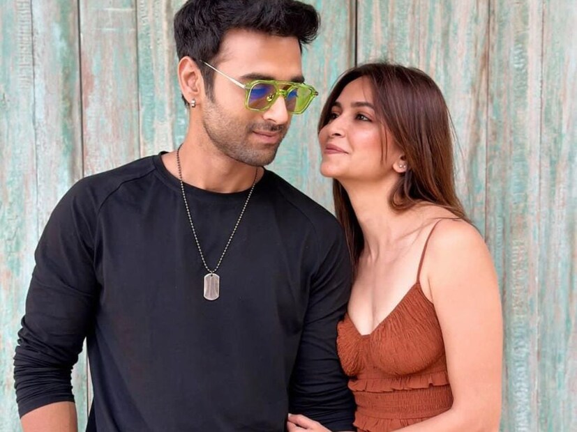 জানুয়ারিতে আচমকাই বাগদান সারেন তারকা জুটি। আর এবার খবর তাঁরা নাকি সাতপাকে বাঁধা পড়তে চলেছেন? 
