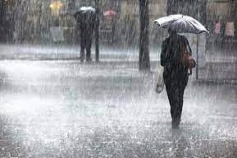 একই সঙ্গে গিলগিত, বাল্টিস্তান, মুজাফ্ফরবাদ, জম্মু-কাশ্মীরে হালকা বৃষ্টিপাত ও তুষারপাতের সম্ভাবনা রয়েছে ৷ প্রতীকী ছবি ৷