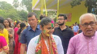 গল্ফ গ্রিনে বসন্ত উৎসবে মাতলেন সায়নী ঘোষ