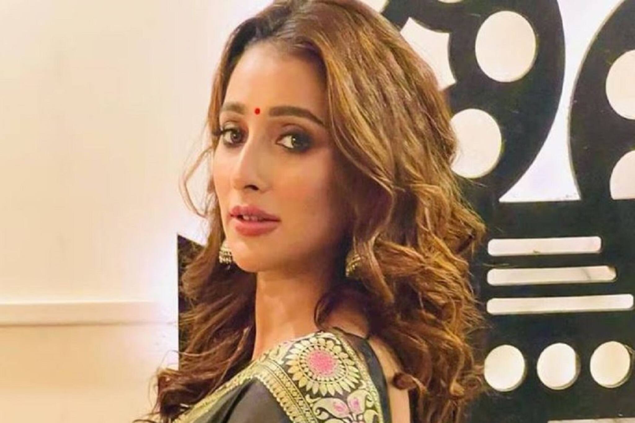 শপথ নিয়ে অনড় রাজ ভবন, ফের চিঠি সায়ন্তিকাদের! অনুরোধের সুরে এল হুঁশিয়ারি?