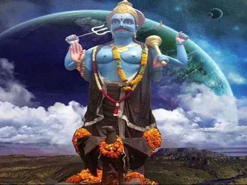 দাম্পত্য জীবনে বিবাদের পরিস্থিতি তৈরি হতে পারে৷ ফলে  আপনার কথাবার্তার উপর নিয়ন্ত্রণ রাখুন। অপ্রয়োজনীয় খরচের কারণে সমস্যা বাড়বে। ভুল করেও বড়দের বা মহিলাদের অপমান ও অসম্মান  করবেন না, কালো কুকুরকে খাবার খাওয়াবেন। শনি মহারাজ এতে খুশি হবেন।
