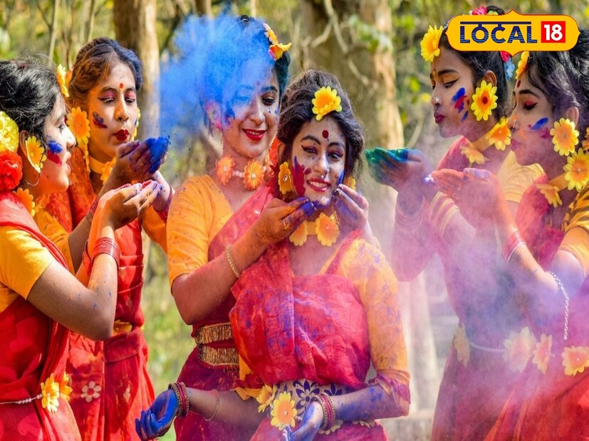 *প্রসঙ্গত ২০১৯ সালে শেষবার বসন্তোৎসব হয়েছিল বিশ্বভারতীর প্রাঙ্গণে। তাতে অংশ নিয়েছিলেন শিক্ষার্থী থেকে শুরু করে স্থানীয় বাসিন্দারা। অংশ নিয়েছিলেন দূর-দূরান্তের পর্যটকরাও। ফাইল ছবি। 