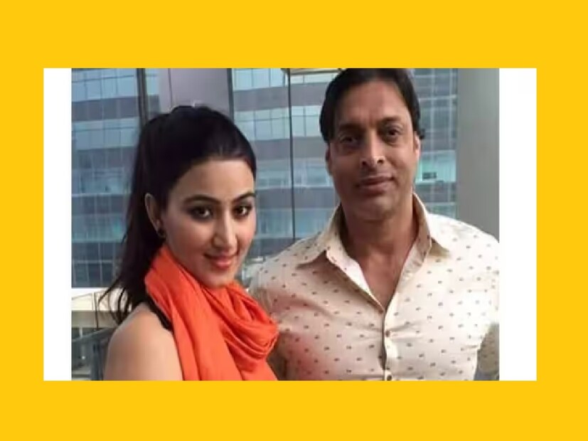 শোয়েবের স্ত্রী রুবাব খান তাঁর স্বামীর চেয়ে ১৭ বছরের ছোট৷ ২০১৪ তে তাঁরা পরিবারের উপস্থিতিতে এই বিয়ে হয়েছিল৷