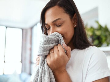 চেষ্টা করেও কিছু মনে রাখতে পারছেন না? স্মৃতিশক্তি বাড়াবে এই গন্ধগুলি! চেষ্টা করেও কিছু মনে রাখতে পারছেন না? স্মৃতিশক্তি বাড়াবে এই গন্ধগুলি!