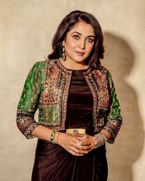 সম্প্রতি এসএস রাজমৌলির বাহুবলী ছবিতে তাঁর অভিনীত চরিত্র শিবগামী খুবই প্রশংসা কুড়িয়েছিল৷ 