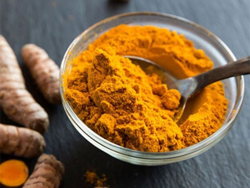 Turmeric Price: যার ফলে বেশ কিছুদিন ধরে প্রতিদিনের প্রয়োজনীয় মশলার দাম এতটাই বাড়ছে। যার ফলে সাধারণ বাঙালির হেঁসেলে টান ধরেছে। কবে কমবে হলুদের দাম? তা নিয়েই বারবার প্রশ্ন উঠছে।