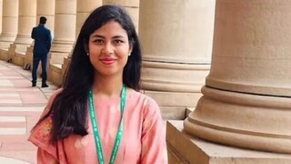 কোচিং ক্লাসে ভর্তি হননি, এক বছরের প্রস্তুতিতেই ইউপিএসসি-তে সাফল্য, রূপকথাকেও হার মানাবে অনন্যার গল্প (File Photo)