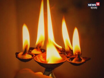 কীভাবে এবং কতবার বাড়িতে আরতি করা উচিত? 