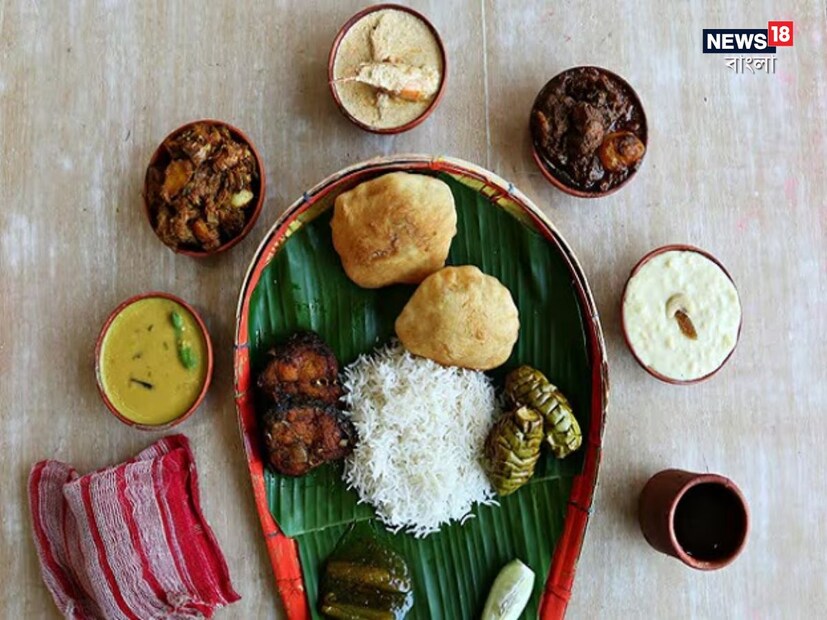 পয়লা বৈশাখ এবং অক্ষয় তৃতীয়ার দিন হালখাতা পার্বণ করার রেওয়াজ আছে বঙ্গসমাজে। চৈত্র বৈশাখ জুড়ে দেশের নানা প্রান্তে নববর্ষ সূচিত হয়।