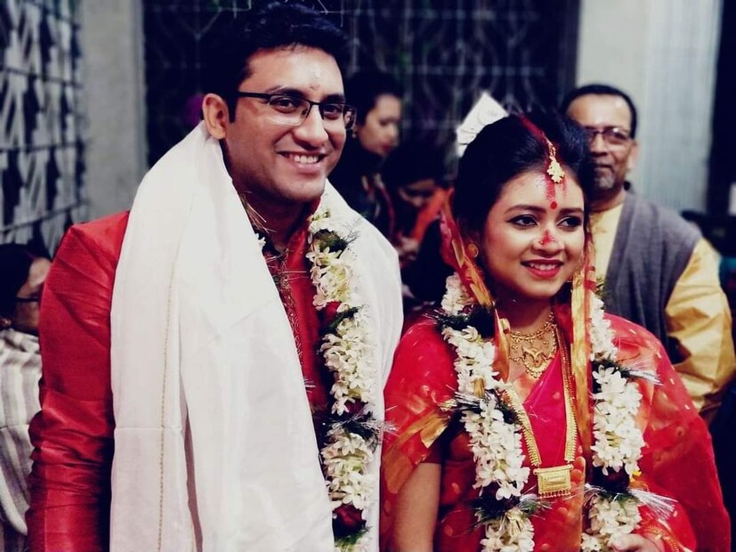 ২০১৮ সালের ১৫ই জানুয়ারি সাত পাকে বাঁধা পড়েছিলেন প্রশ্মিতা-শৌনক। পেশায় চিকিৎসক প্রশ্মিতার প্রাক্তন স্বামী। ২০১৭ সালের জুন মাসে আংটি বদল সারেন তাঁরা। 