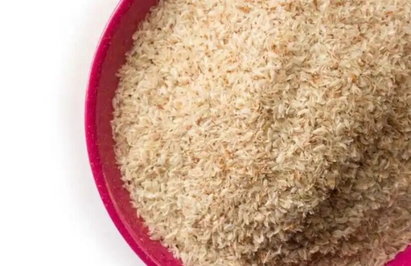 ইসবগুল কী?ইসবগুল এক ধরণের laxative যার অসংখ্য স্বাস্থ্য উপকারিতা রয়েছে। এটি প্রাথমিকভাবে ভারত, বাংলাদেশ এবং পাকিস্তানে পাওয়া যায়। প্ল্যান্টাগো ওভাটা গাছের বীজগুলি যুগ যুগ ধরে ঐতিহ্যবাহী ইরানি ওষুধেও ব্যবহৃত হয়ে আসছে।