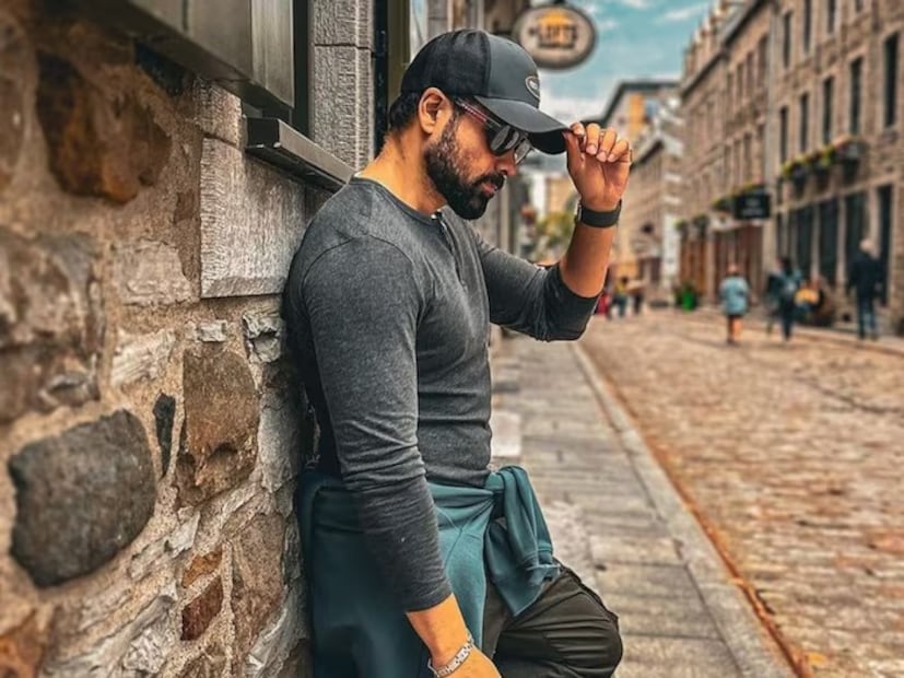 একাধিক সুপারহিট ছবির পর একটা সময় এমন আসে ইমরানের যেখানে ব্যাক টু ব্যাক ছবি ফ্লপ হয় অভিনেতার৷ তারপর দীর্ঘ বিরতির পর সিরিয়াল কিসারের ইমেজ ঝেড়ে ফেলে কামব্যাক করেন অভিনেতা৷