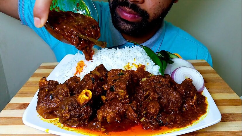 ৫. হজমের সমস্যালাল মাংস অত্যধিক খাওয়া হজমের সমস্যা সৃষ্টি করতে পারে, যেমন বদহজম, অ্যাসিডিটি এবং কোষ্ঠকাঠিন্য জাতীয় রোগ শরীরে বাসা বাঁধতে পারে।