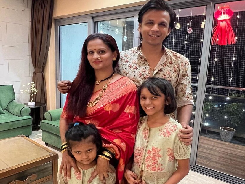 অভিজিতের মোট সম্পত্তির পরিমাণ সম্পর্কে খুব বেশি কিছু জানা যায় না। তবে কিছু রিপোর্টের দাবি, ৬-৮ কোটির টাকার মালিক তিনি। আবার কেউ কেউ বলে, ১.২-১.৫ কোটি টাকার সম্পত্তি রয়েছে ইন্ডিয়ান আইডলের বিজয়ীর কাছে।