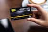 Credit বা Debit Card ব্যবহার করেন ? তাহলে আপনার জন্য রয়েছে বড় খবর