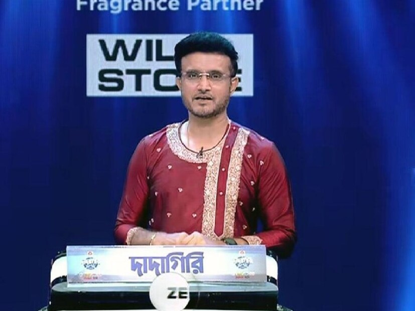 রবিবার বিশেষ অতিথি হিসেবে থাকবেন সুখবিন্দর সিং। নাচ, গান হই হুল্লোড়ে জমজমাট রবিবার।