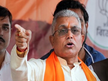 দিলীপ ঘোষের নিশানায় কে?