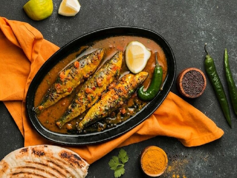 মাছে থাকা ওমেগা৩ আমাদের হার্টের জন্য উপকারী। এছাড়াও, উপস্থিত ভিটামিন ডি রক্তে শর্করাকে নিয়ন্ত্রণ করে। আসলে ডায়াবেটিস রোগীদের ভিটামিন ডি-এর মাত্রা কমে যায়। খাদ্যতালিকায় মাছ অন্তর্ভুক্ত করে শরীরে ভিটামিন ডি-এর ঘাটতি পূরণ করতে পারেন।