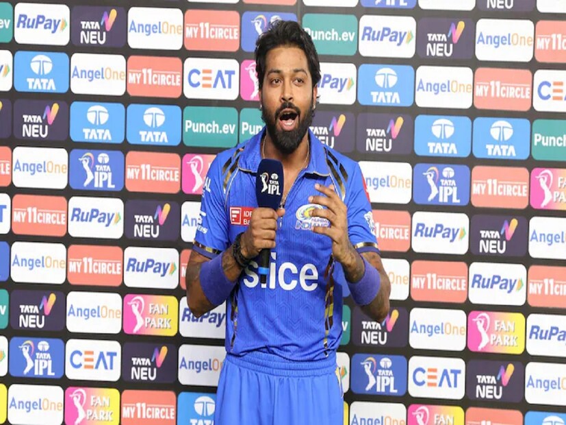 ইরফান পাঠান সাফ জানান, হার্দিকই দলের হারের জন্য আসলে দায়ী। জসপ্রীত বুকরাকে দিয়ে নতুন বলে বল করতে দেননি হার্দিক। সেই সঙ্গে ব্যাটিং অর্ডারে টিম ডেভিডকে প্রমোট করেছিলেন- এই দুই ভুল স্ট্র্যাটেজিতেই হারতে হয়েছে মুম্বইকে। জানালেন ইরফান পাঠান।