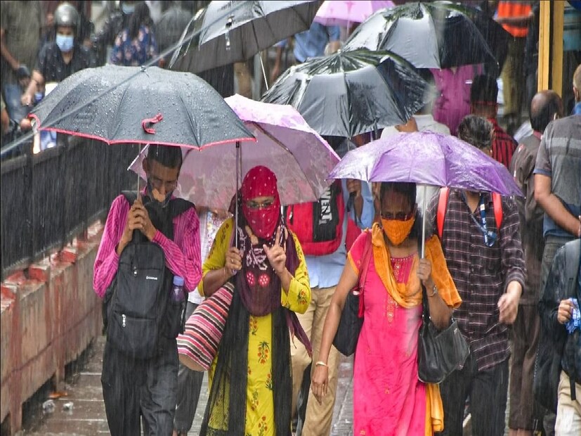 *বৃহস্পতিবার সকাল থেকেই দিঘা-সহ পূর্ব মেদিনীপুর জেলায় সর্বত্রই আবহাওয়ার উন্নতি হয়েছে। দেখা মিলেছে সূর্যের। বৃষ্টির কারণে শীত শীত ভাব বাতাসে। সূর্যের দেখা মিললেও আংশিক মেঘলা আকাশ থাকবে। ফাইল ছবি। 