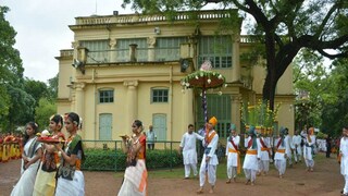 বিশ্বভারতীর বসন্ত উৎসবের পুরানো ছবি