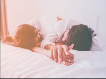 বিয়ের আগেই অন্তরঙ্গ, গোপনে মহিলার ছবি- ভিডিও তুলে রাখলেন হবু স্বামী! কয়েক মাস