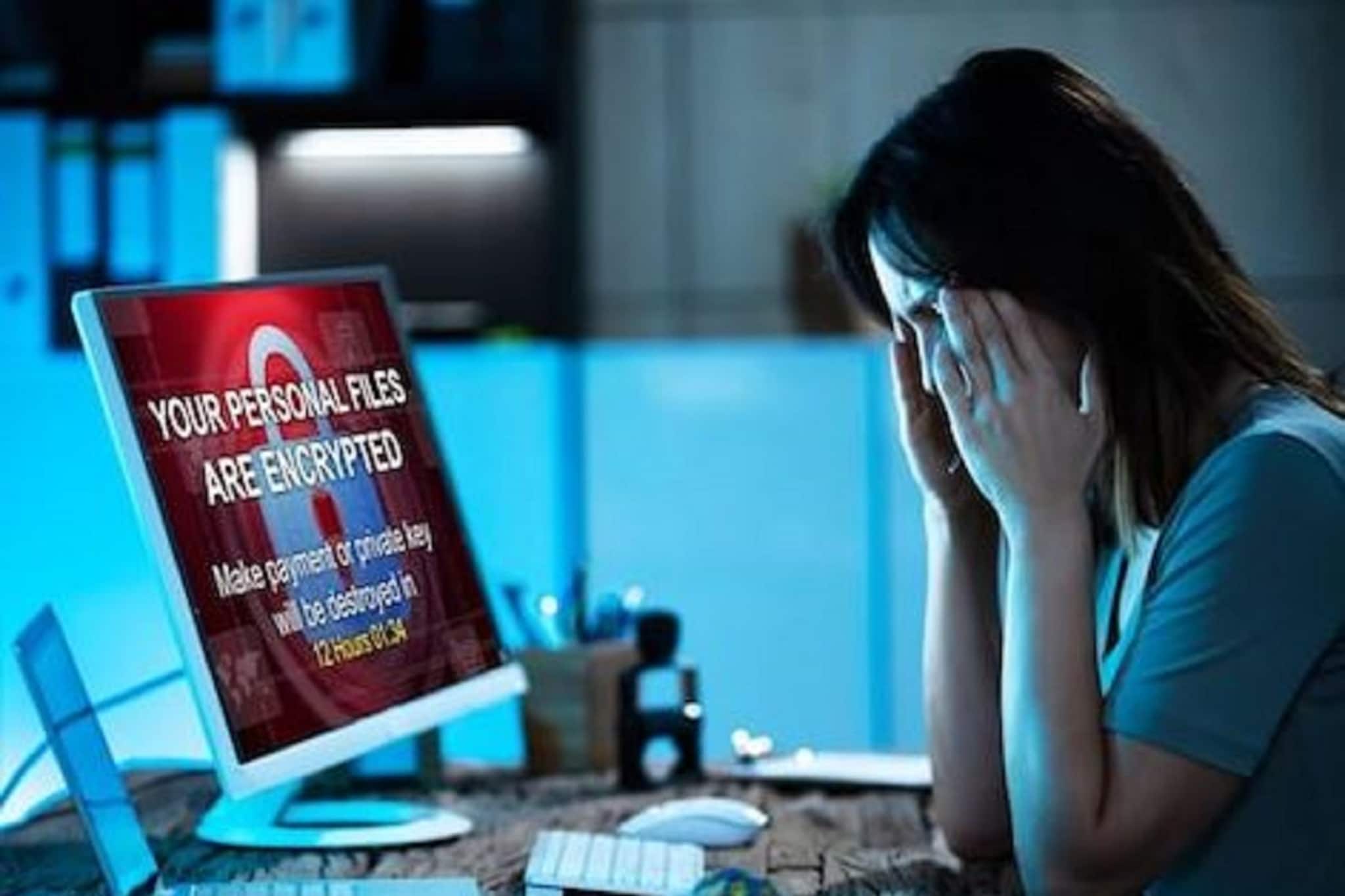 মোবাইল বা ল্যাপটপে ভেসে ওঠা লিঙ্কে ক্লিক করছেন? সাবধান সর্বস্বান্ত হতে পারেন