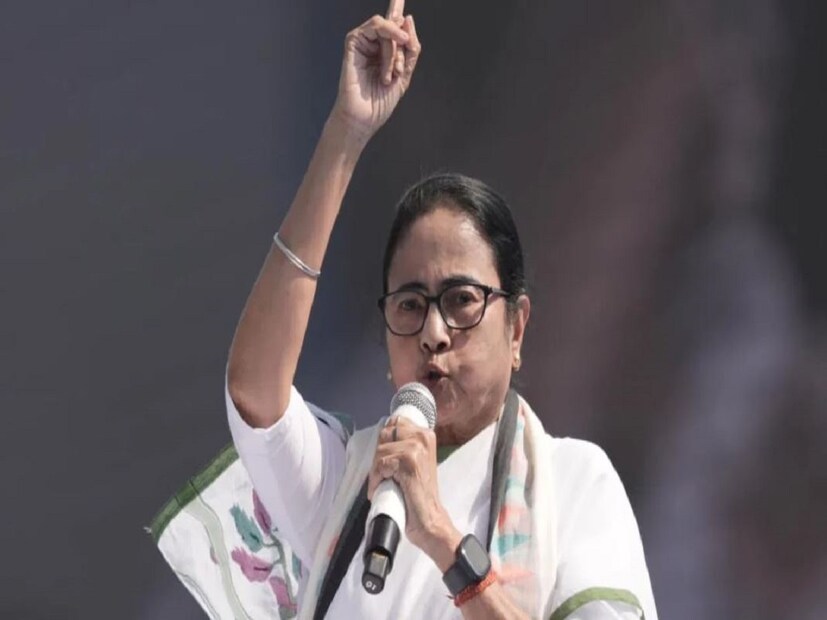 ২০২১ এর বিধানসভা নির্বাচনের আগে মমতা বন্দ্যোপাধ্যায়ের লক্ষীর ভাণ্ডার চালু করার কথা বলেছিলেন। সেই মোতাবেক লক্ষীর ভাণ্ডার চালু হয় গোটা রাজ্যজুড়ে।