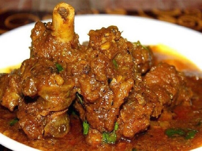 চুটকিতে খাসির মাংস রান্না! বাটা মশলায় মাংস হবে সুস্বাদু এবং তুলতুলে নরম। মটন মানেই জিভে জল ছোট বড় সকলের। বিভিন্ন অনুষ্ঠান বাড়িতে অতিথি আপ্যায়নে খাসির মাংসের জুড়ি নেই। দুপুর বা রাতে সর্বত্র মানানসই মটন। (রাকেশ মাইতি)
