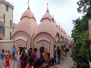 শিবরাত্রি উপলক্ষে দর্শনার্থীদের ঢল