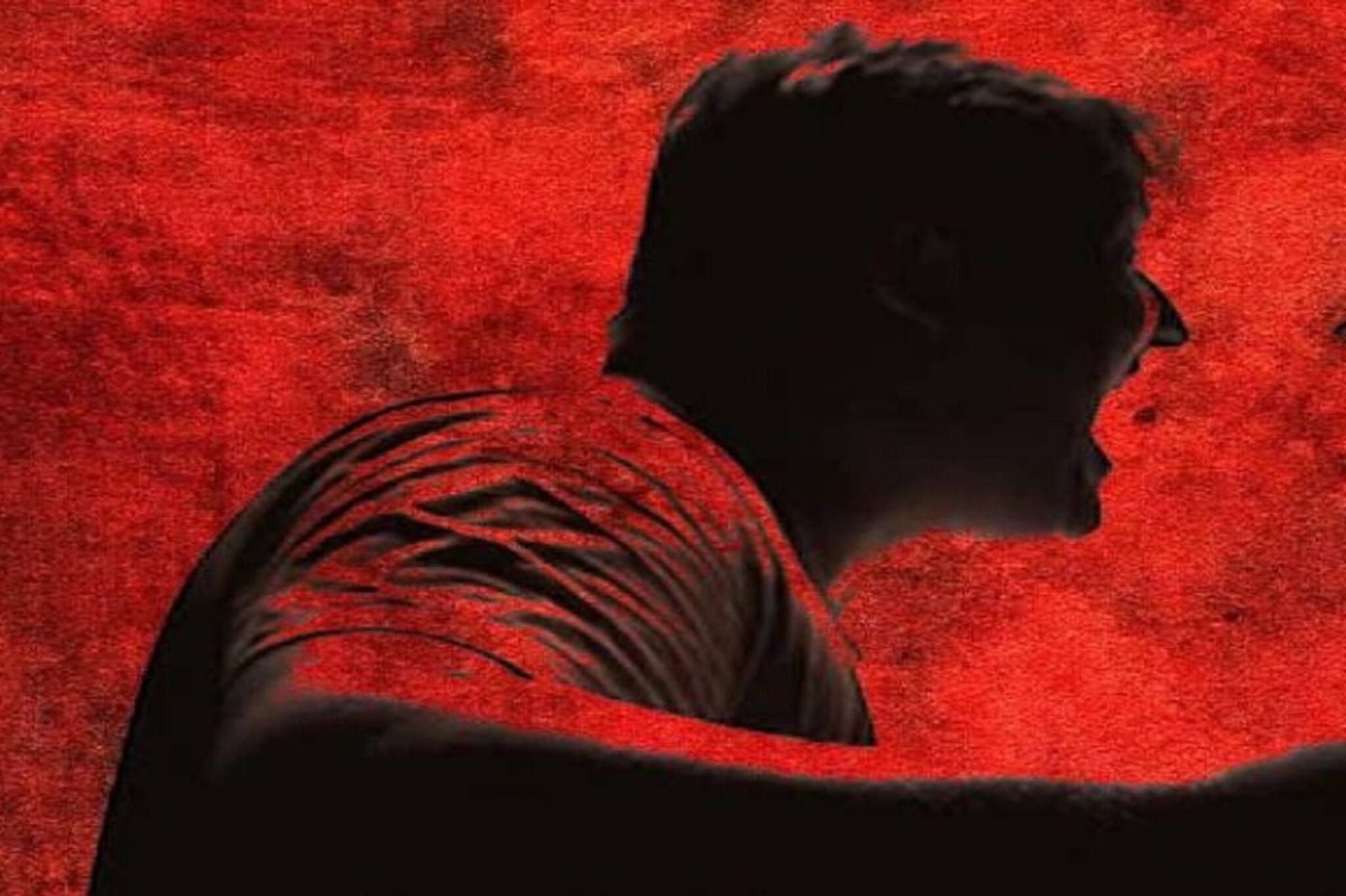 নারী দিবসেই শিলিগুড়ির রাস্তায় প্রকাশ্যে শাশুড়িকে কুপিয়ে খুন!জখম স্ত্রী-আটক জামাই