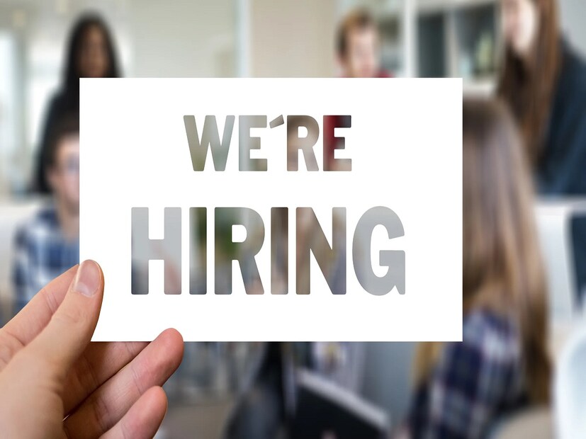 *আগ্রহী প্রার্থীরা শীঘ্রই আবেদন করার সুযোগ পাবেন। এই বিষয়ে আরও বিশদে জানতে প্রার্থীরা পশ্চিমবঙ্গ সরকারের ডিপার্টমেন্ট অফ পঞ্চায়েতস অ্যান্ড রুরাল ডেভেলপমেন্টের অফিসিয়াল ওয়েবসাইটে গিয়ে খোঁজ নিতে পারেন। সংগৃহীত ছবি। 