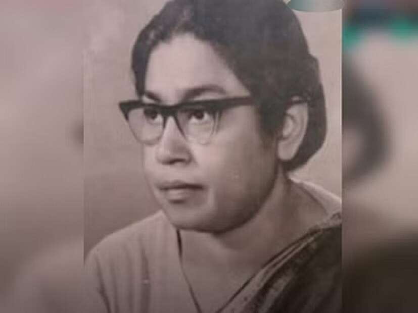 তিনি বৃটিশ ভারতের পঞ্জাবের অধুনা হরিয়ানার আম্বালায় এক ব্রাহ্ম-পরিবারে জন্ম গ্রহণ করেন। তাঁর পিতা পঞ্জাব-প্রবাসী ডাক্তার সুরেন্দ্রনাথ মজুমদার। পাঞ্জাবের লাহোর শহরে শিক্ষারম্ভ হলেও পিতার বদলির চাকরির জন্য তাঁকে বিভিন্ন স্থানের বিভিন্ন স্কুলে যেতে হয়েছিল। 
