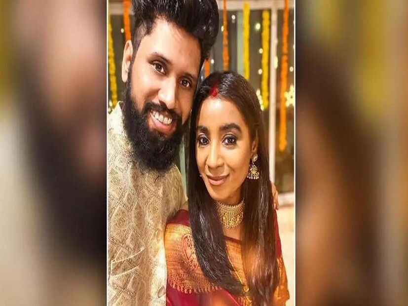 বিয়ে করে শিল্পাই প্রথম সেলফি শেয়ার করে লিখেছিলেন, 'মিস্টার ও মিসেস হিসেবে আমাদের প্রথম সেলফি'। 