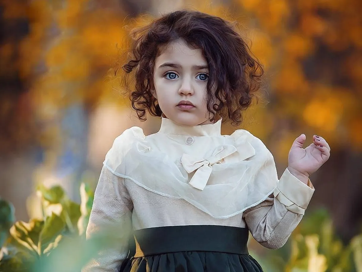 গোটা বিশ্বে সবচেয়ে সুন্দর শিশু হিসাবে অচিরেই বিখ্যাত হয়ে যায় অনাহিতা। বর্তমানে অনাহিতা একজন বেবি মডেল। অনেক পেশাদার ফটোগ্রাফার তার ফটোশুট করতে থাকেন আর সেই ছবি মুহূর্তে ভাইরাল হয়ে যায় ঝড়ের গতিতে।